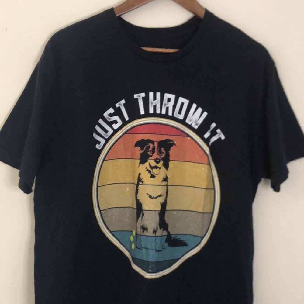 Gildan 'Just Throw It' Dog Graphic Tee Black & Multicolor crewneck cotton SZ XL